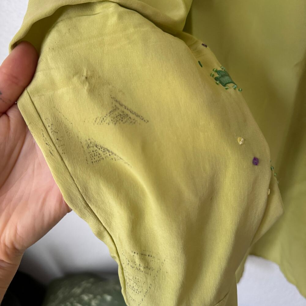 Vintage Green Silk Sequin Embroidered Rainbow Frog Button Up Top - Picture 8 of 8